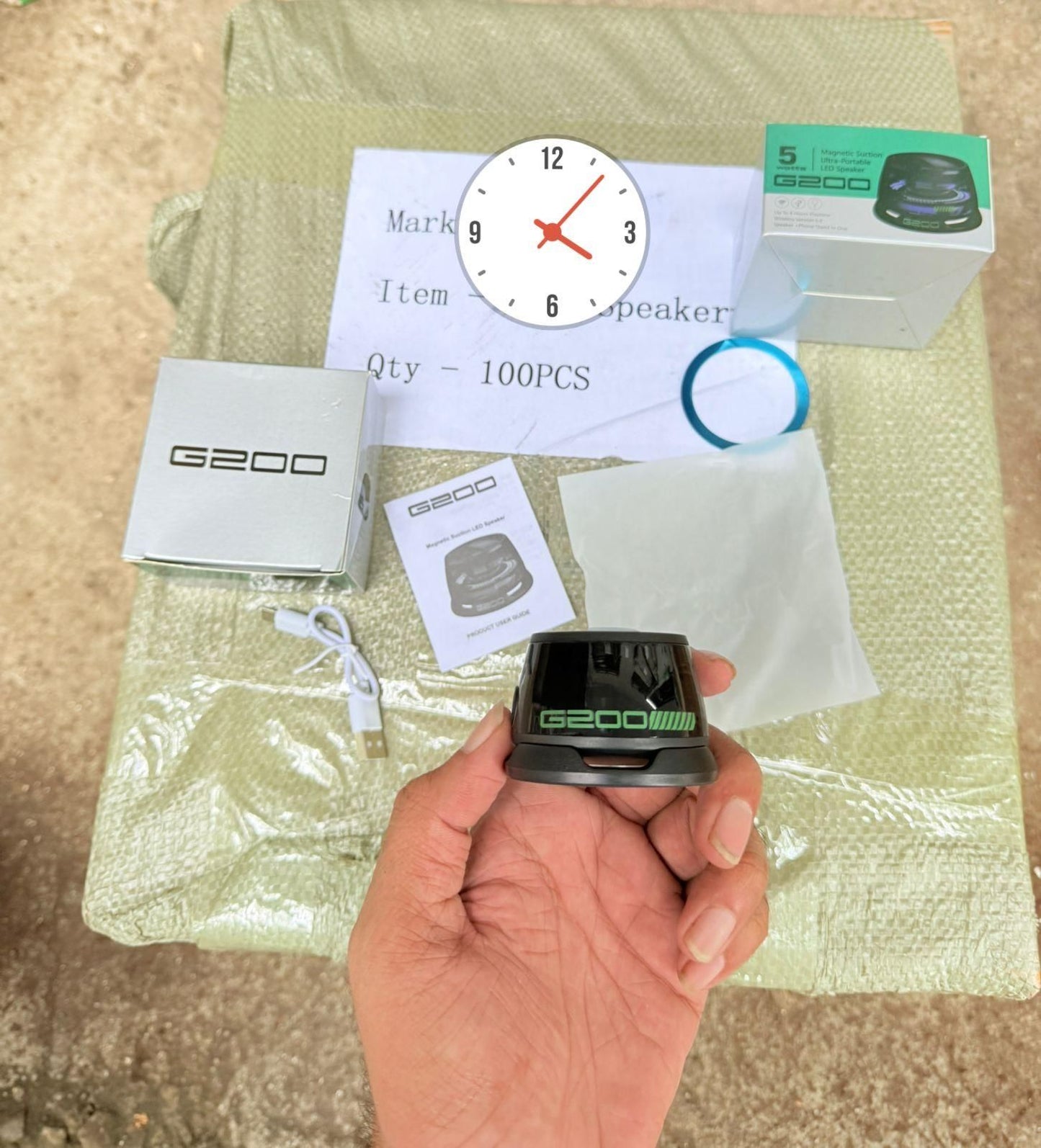 Magnetic Bluetooth Speaker/ Multipurpose Use